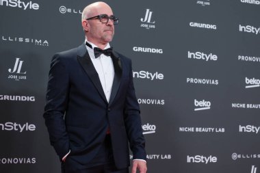 Luis Tosar, 5 Kasım 2024 'te Emeklilik Madalyası' ndaki Instyle Ödülleri fotoğraf çekimine katıldı.