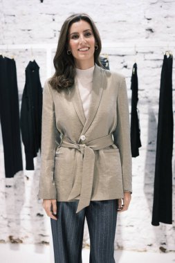 Ana Boyer, Trucco 'nun yeni' Saude 'koleksiyonunu 7 Kasım 2024' te Madrid, İspanya 'daki Amen mağazasında sunar..