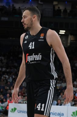 Virtus Segafredo Bologna 'dan Ante Ziziç, İspanya' nın başkenti Madrid 'de oynanan 12 Kasım 2024 tarihinde Real Madrid ile Bologna arasında oynanan 9.