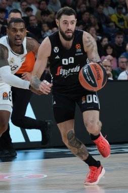 12 Kasım 2024 tarihinde İspanya 'nın başkenti Madrid' de oynanan ve Real Madrid ile Bologna arasında oynanan EuroLeague Round 9 karşılaşmasında Virtus Segafredo Bologna 'dan Isaia Cordinier