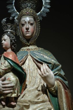 Serginin sunumu, el sıkışma. Altın Çağ 'daki heykel ve renkler Madrid' deki Prado Müzesi 'nde 18 Kasım 2024 İspanya