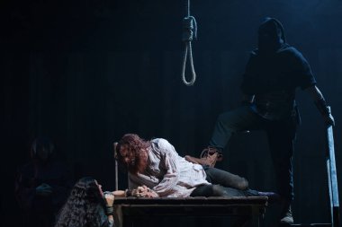 İngiliz yazar Ken Follett, 19 Kasım 2024 tarihinde İspanya 'nın Madrid kentinde bulunan Teatro EDP Gran Va' da 