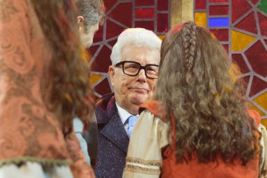 İngiliz yazar Ken Follett, 19 Kasım 2024 tarihinde İspanya 'nın Madrid kentinde bulunan Teatro EDP Gran Va' da 