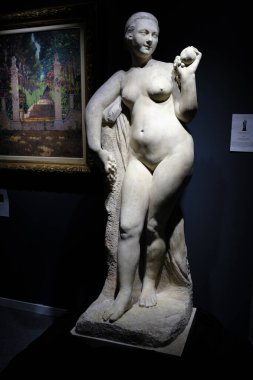 Feria Arte 2024 'te sergilenen dekoratif öğeler, bir antika, sanat galerisi ve IFEM IFEMA, Madrid, 24 Kasım İspanya' da sergi etkinliği.
