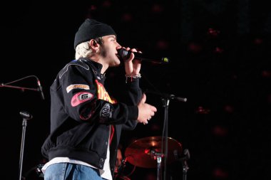 Alvaro De Luna, İspanya 'nın Madrid şehrinde 28 Kasım 2024 tarihinde Puerta del Sol' da 2024 yılbaşı ışıkları sırasında. 