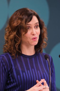 Madrid Topluluğu Başkanı Isabel Diaz Ayuso, 2 Aralık 2024 'te Madrid İspanya' nın başkenti Madrid 'de Noel için Madrid' e bir hediye olarak tanıtım kampanyasını sunar.. 