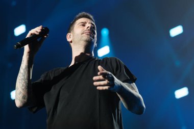 İspanyol şarkıcı Ramn Melendi Espina, bilinen adıyla Melendi 2 Aralık 2024 'te İspanya' da WiZink Center 'da sahne aldı.