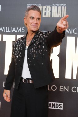  Şarkıcı Robbie Williams, 4 Aralık 2024 'te Madrid' deki Capitol sinemasında 