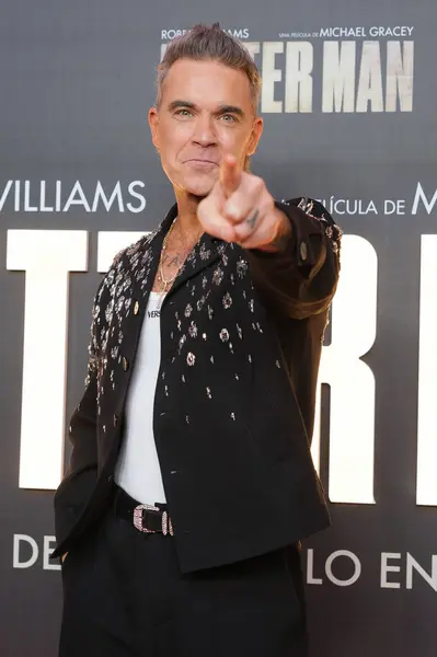  Şarkıcı Robbie Williams, 4 Aralık 2024 'te Madrid' deki Capitol sinemasında 