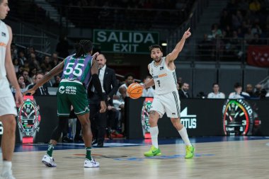 Real Madrid ve Unicaja maçında Real Madrid 'in Real Madrid' li Facu Campazzo oyuncusu.