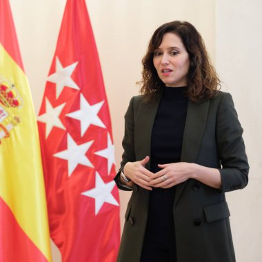 Isabel Diaz Ayuso, 9 Aralık 2024 tarihinde İspanya 'nın Madrid kentinde Real Casa de Correos' ta Uluslararası Engelliler Komitesi başkanı Andrew Parsons ile bir toplantı yaptı.
