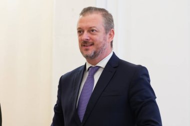 Isabel Diaz Ayuso, 9 Aralık 2024 tarihinde İspanya 'nın Madrid kentinde Real Casa de Correos' ta Uluslararası Engelliler Komitesi başkanı Andrew Parsons ile bir toplantı yaptı.