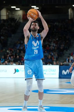 Movistar Estudiantes ve Alicante, Madrid 'deki Wizink Center' da ACB Basketbol Ligi 'nde oynadı. 15 Aralık 2024 İspanya