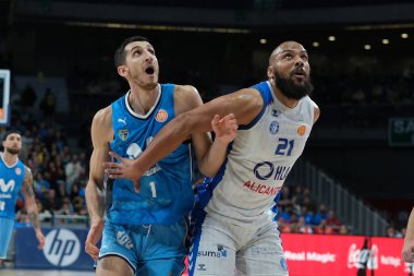 Movistar Estudiantes ve Alicante, Madrid 'deki Wizink Center' da ACB Basketbol Ligi 'nde oynadı. 15 Aralık 2024 İspanya