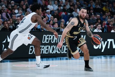 Mike James, Real Madrid ile AS Monaco arasında 19 Aralık 2024 tarihinde Madrid 'de oynanan Türk Hava Yolları EuroLeague karşılaşmasında