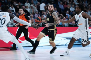 Mike James, Real Madrid ile AS Monaco arasında 19 Aralık 2024 tarihinde Madrid 'de oynanan Türk Hava Yolları EuroLeague karşılaşmasında