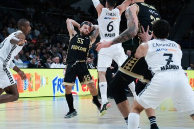 Mike James, Real Madrid ile AS Monaco arasında 19 Aralık 2024 tarihinde Madrid 'de oynanan Türk Hava Yolları EuroLeague karşılaşmasında