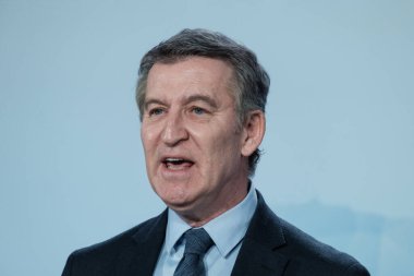 Halk Partisi Başkanı Alberto Nuez Feijoo, 27 Aralık 2024 tarihinde İspanya 'da Espacio Jorge Juan' da düzenlediği basın toplantısında