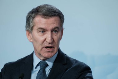 Halk Partisi Başkanı Alberto Nuez Feijoo, 27 Aralık 2024 tarihinde İspanya 'da Espacio Jorge Juan' da düzenlediği basın toplantısında