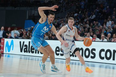 Liga ACB basketbol maçı sırasında Fuenlabrada oyuncusu Estudiantes ve Fuenlabrada en Wizcenter 29 Aralık 2024 tarihinde Madrid, İspanya