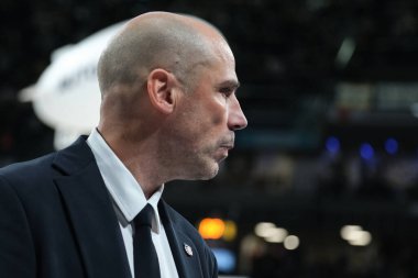 Liga ACB basketbol maçı sırasında Baca 'dan Joan Penarroya Real Madrid ve Barca en Wizcenter 29 Aralık 2024 tarihinde İspanya' nın Madrid kentinde oynanmıştır.