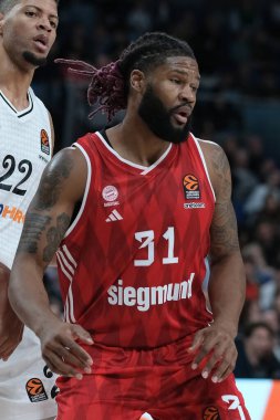 Real Madrid ile FC Bayern Münih arasında oynanan EuroLeague karşılaşmasında Booker Devin FC Bayern Münih, Madrid 'de Movistar Arena' da oynanmıştır.