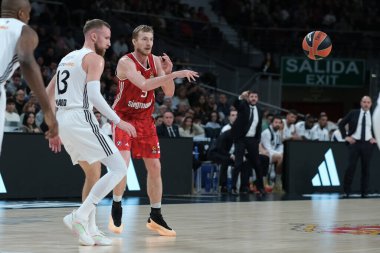 Real Madrid ile FC Bayern Münih arasında oynanan EuroLeague maçında Giffey Niels FC Bayern Münih, Madrid Movistar Arena 'da oynanmıştır.