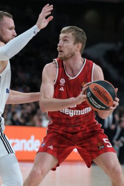 Real Madrid ile FC Bayern Münih arasında oynanan EuroLeague maçında Giffey Niels FC Bayern Münih, Madrid Movistar Arena 'da oynanmıştır.