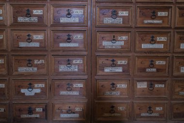 4 Ocak 2025 'te İspanya' da San Lorenzo de El Escorial El Escorial Manastırı 'nın iç manzarası