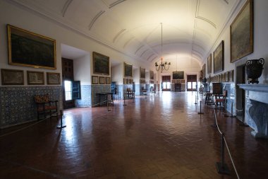 4 Ocak 2025 'te İspanya' da San Lorenzo de El Escorial El Escorial Manastırı 'nın iç manzarası