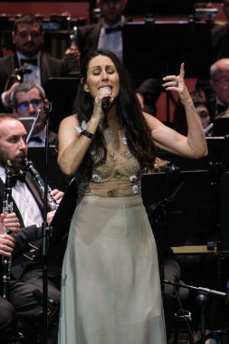 İspanyol şarkıcı Clara Montes Madrid 'deki Teatro Real 5 Ocak 2025 İspanya' daki Noel konserinde sahne aldı.