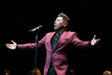 Şarkıcı Miguel Poveda Actua, 12 Ocak 2025 tarihinde İspanya 'da Inverfest the Theatro Circo Price' da verdiği konserde