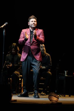 Şarkıcı Miguel Poveda Actua, 12 Ocak 2025 tarihinde İspanya 'da Inverfest the Theatro Circo Price' da verdiği konserde