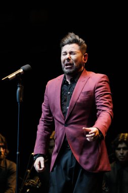 Şarkıcı Miguel Poveda Actua, 12 Ocak 2025 tarihinde İspanya 'da Inverfest the Theatro Circo Price' da verdiği konserde