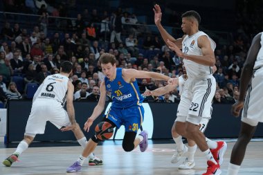 Maccabi Tel Aviv 'den Rokas Jokubaitis 14 Ocak 2025 tarihinde İspanya' nın Movistar Arena kentinde Real Madrid ile Maccabi Tel Aviv arasında oynanan EuroLeague karşılaşmasında