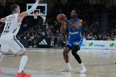 Maccabi Tel Aviv 'den Jaylen Hoard, Real Madrid ile Maccabi Tel Aviv arasında 14 Ocak 2025 tarihinde İspanya' nın başkenti Madrid 'de oynanan EuroLeague karşılaşmasında