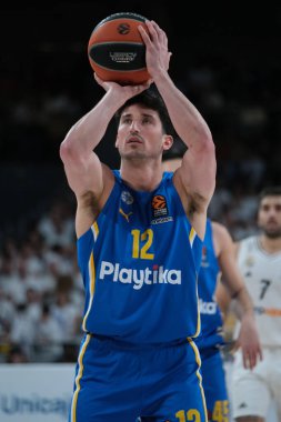Maccabi Tel Aviv takımından John Dibartolomeo, Real Madrid ile Maccabi Tel Aviv arasında 14 Ocak 2025 tarihinde oynanan EuroLeague karşılaşmasında İspanya 'nın başkenti Movistar' da oynanmıştır.