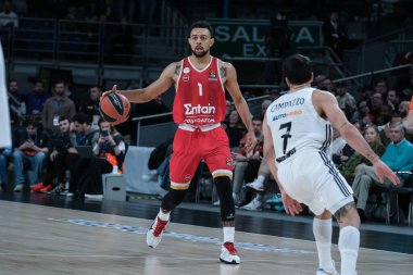 Olympiacos Pire 'den Nigel Williams Goss 16 Ocak 2025 tarihinde Madrid' de Real Madrid ile Olympiacos arasında oynanan Türk Hava Yolları EuroLeague karşılaşmasında