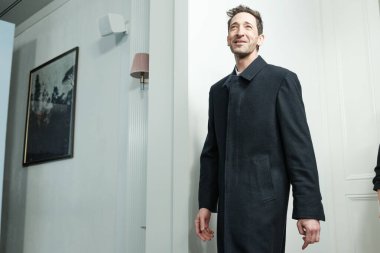 Adrien Brody, 17 Ocak 2025 'te İspanya' nın Madrid kentindeki Rosewood Villamagna Oteli 'ndeki' The Brutalist 'fotoğraf görüşmesine katıldı.. 