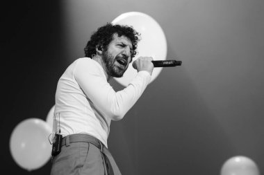 Şarkıcı Marwan Actua 17 Ocak 2025 'te İspanya' da Movistar Arena 'daki Inverfest konserinde