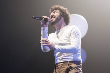 Şarkıcı Marwan Actua 17 Ocak 2025 'te İspanya' nın Madrid kentinde Inverfest 'te verdiği konserde.