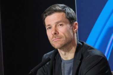 Bayer Leverkusen 'in teknik direktörü Xabi Alonso, UEFA Şampiyonlar Ligi' nde 20 Ocak 'ta Madrid' de Riyad Air Metropolitano 'da Atletico de Madrid' e karşı oynanan futbol karşılaşmasında basın toplantısı düzenledi.