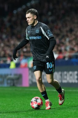  21 Ocak 2025 tarihinde İspanya 'nın Madrid kenti Bayer Leverkusen ile Atletico Madrid arasında oynanan UEFA Şampiyonlar Ligi 7. hafta futbol maçında Bayer Leverkusen' in formasını giymiştir.