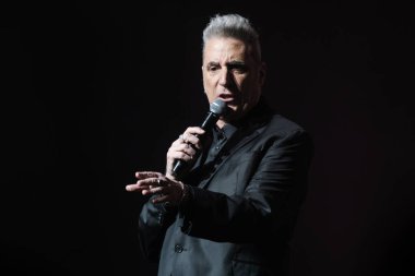 Loquillo, 24 Ocak 2025 'te İspanya' nın Madrid kentindeki Teatro Real 'de konser verir..