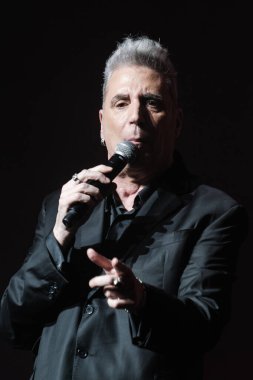 Loquillo, 24 Ocak 2025 'te İspanya' nın Madrid kentindeki Teatro Real 'de konser verir..