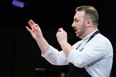 Aşçı Marco Antonio Iniesta MadridFusion 2025 Uluslararası gastronomik kongresi sırasında, Madrid 28 Ocak 2025 İspanya