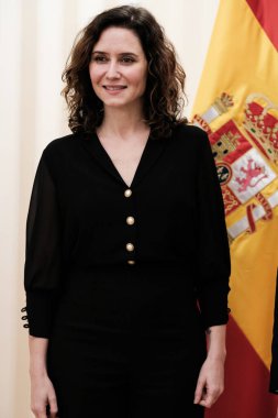 Isabel Diaz Ayuso, 28 Ocak 2025 'te İspanya' nın Madrid şehrinde Real Casa de Correos 'ta parlamento gruplarıyla yaptığı görüşmeler sırasında