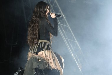 Şarkıcı Judeline 28 Ocak 2025 'te İspanya' nın Madrid şehrinde Teatro Circo Price 'da konser verdi..