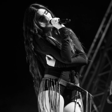 Şarkıcı Judeline 28 Ocak 2025 'te İspanya' nın Madrid şehrinde Teatro Circo Price 'da konser verdi..