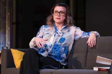 İsveçli yazar Camilla Lackberg, 5 Şubat 'ta İspanya' nın Madrid kentindeki Espacio Telefonica 'da Bronz Rüyalar adlı kitabının tanıtımı sırasında.